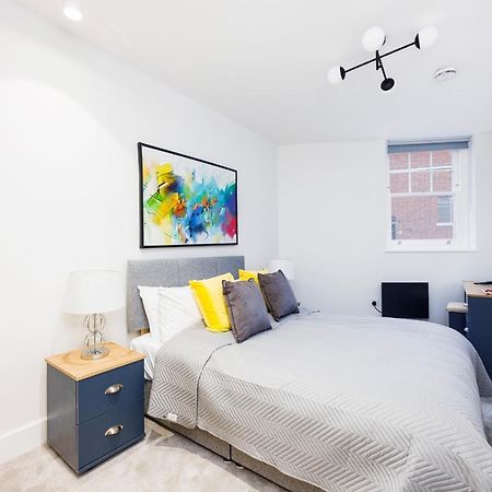 Luxury Spacious 2 Bed Apartment, London - Sk Bagian luar foto