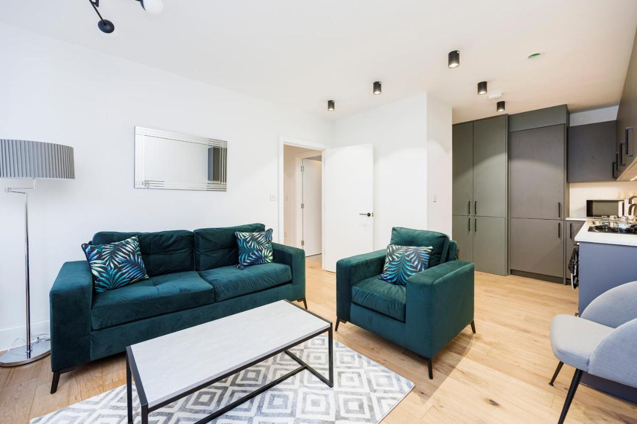 Luxury Spacious 2 Bed Apartment, London - Sk Bagian luar foto