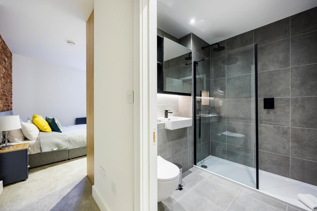 Luxury Spacious 2 Bed Apartment, London - Sk Bagian luar foto