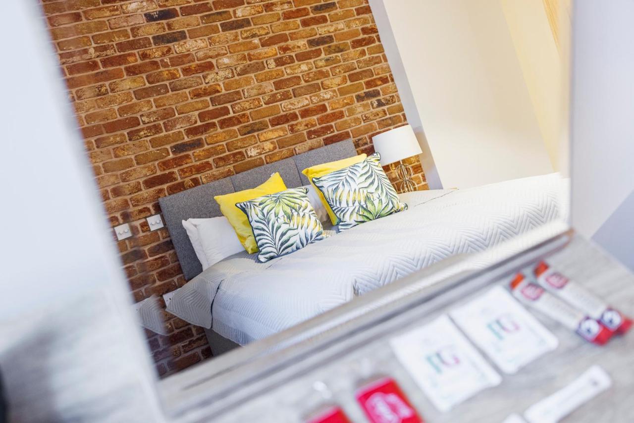 Luxury Spacious 2 Bed Apartment, London - Sk Bagian luar foto