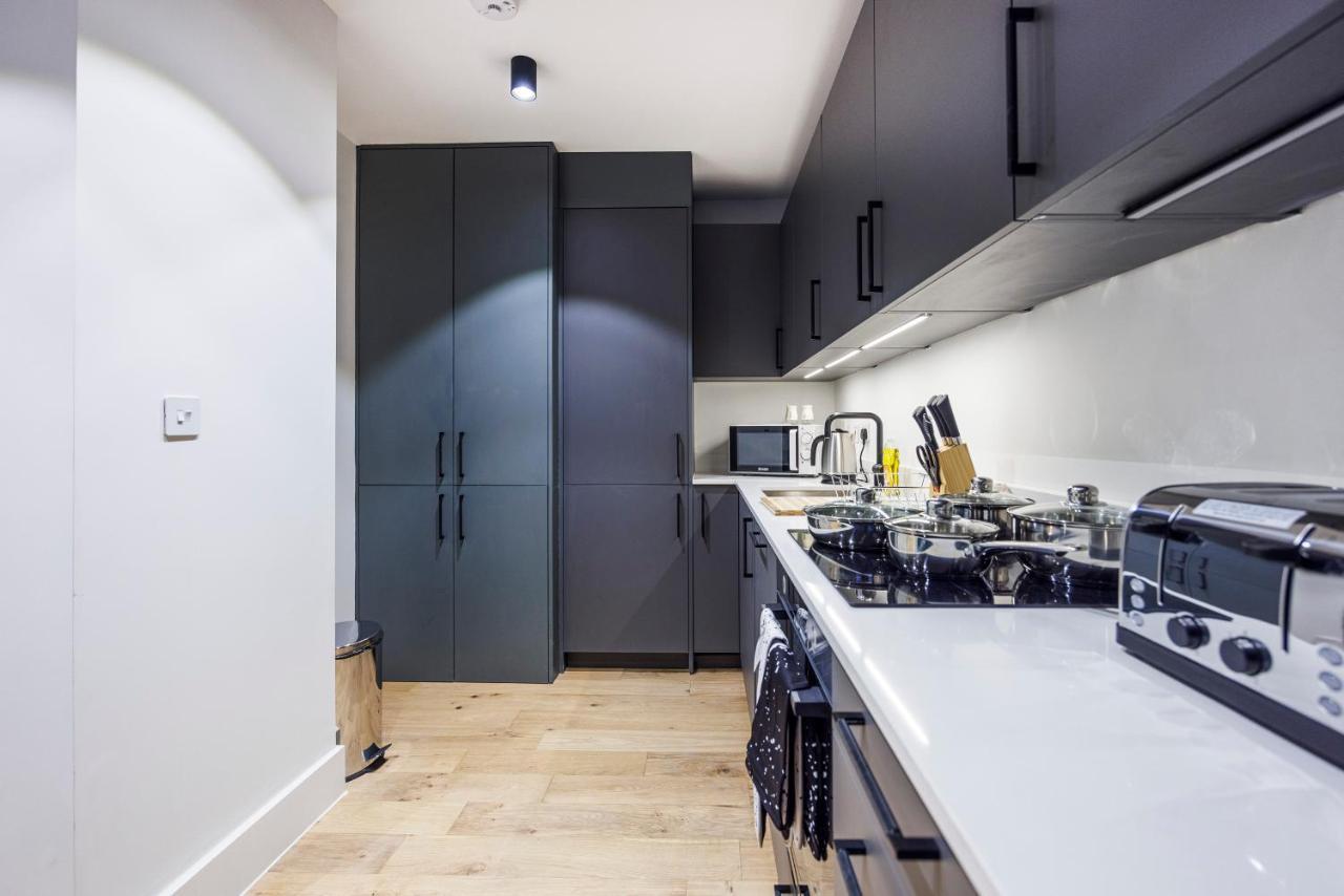 Luxury Spacious 2 Bed Apartment, London - Sk Bagian luar foto