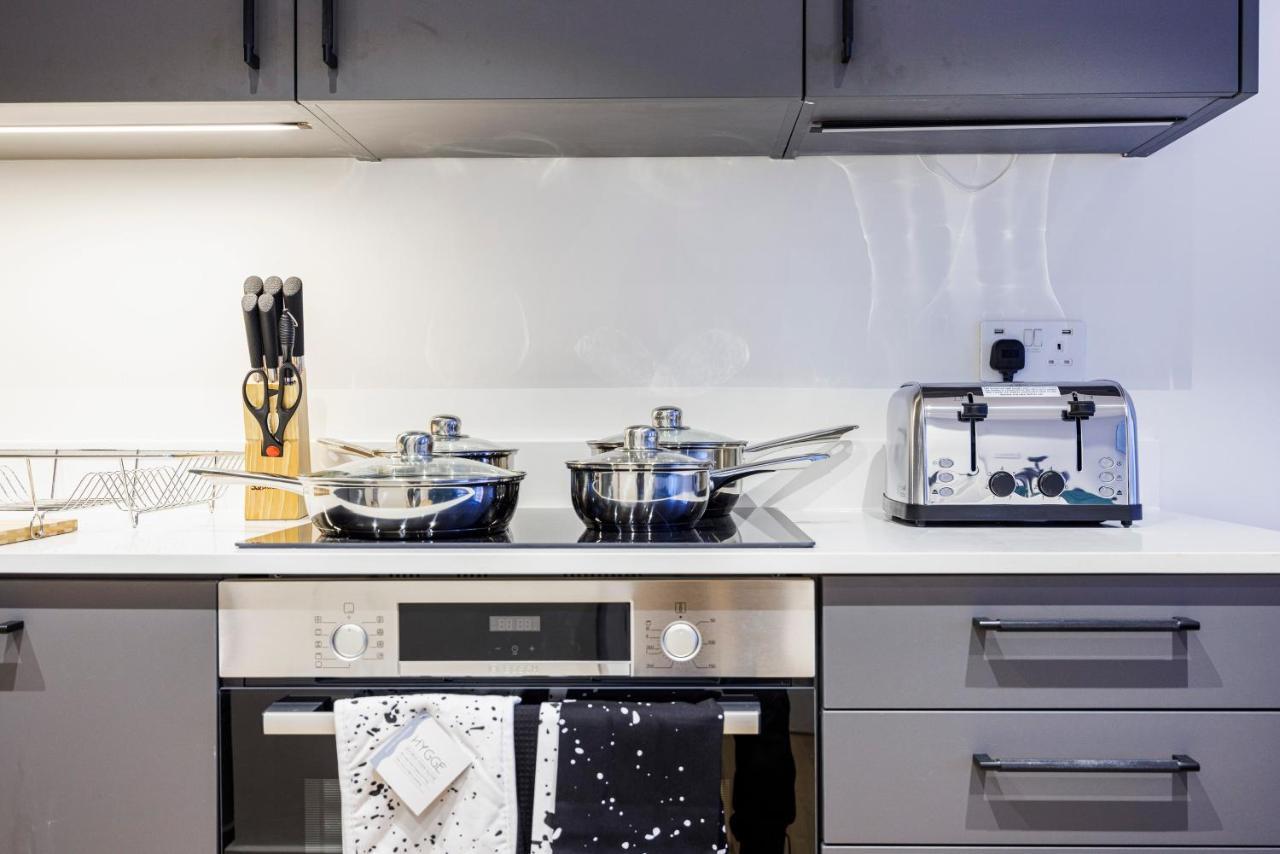 Luxury Spacious 2 Bed Apartment, London - Sk Bagian luar foto