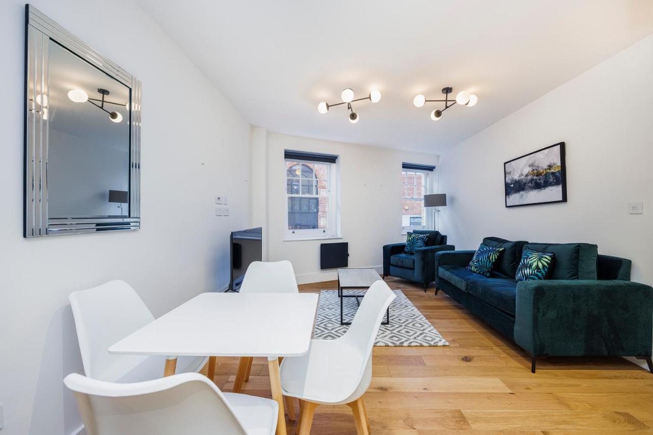 Luxury Spacious 2 Bed Apartment, London - Sk Bagian luar foto