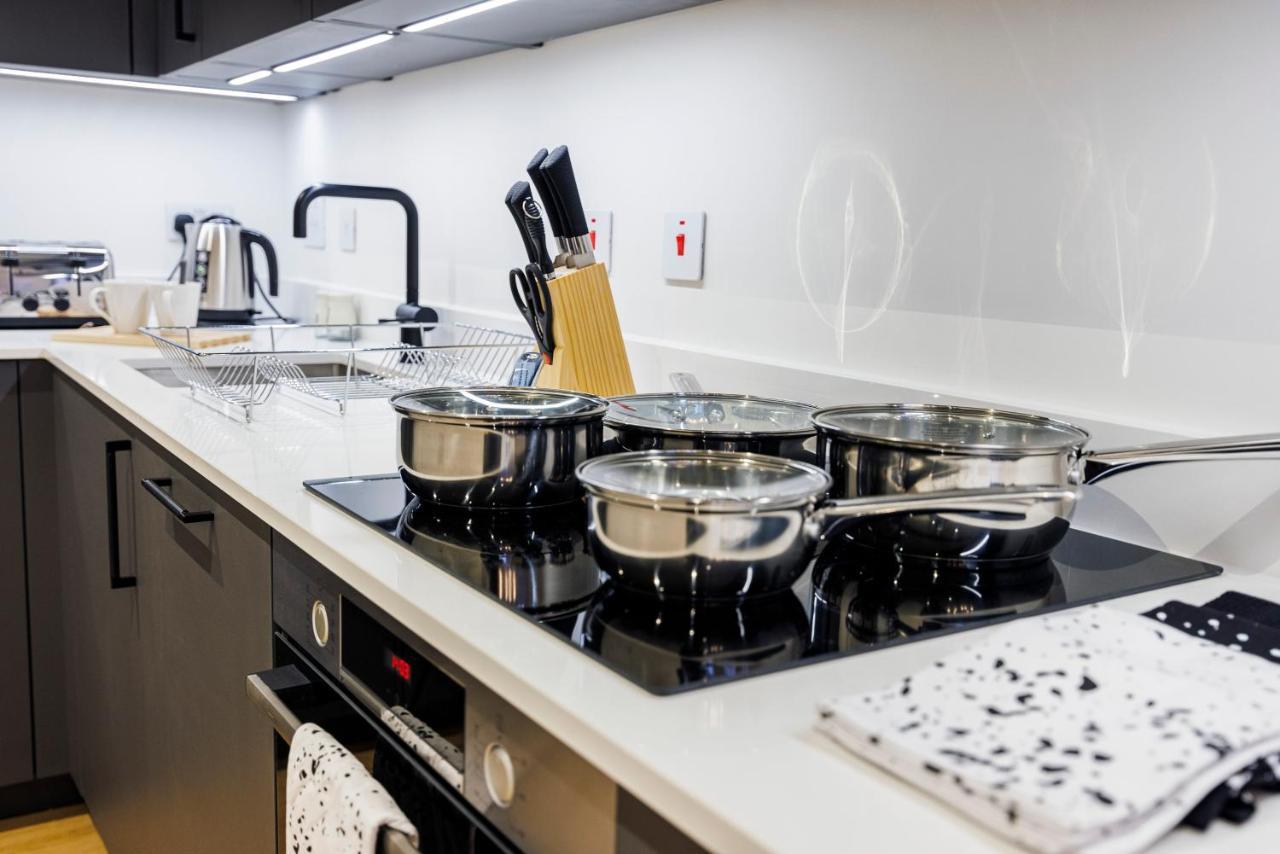 Luxury Spacious 2 Bed Apartment, London - Sk Bagian luar foto
