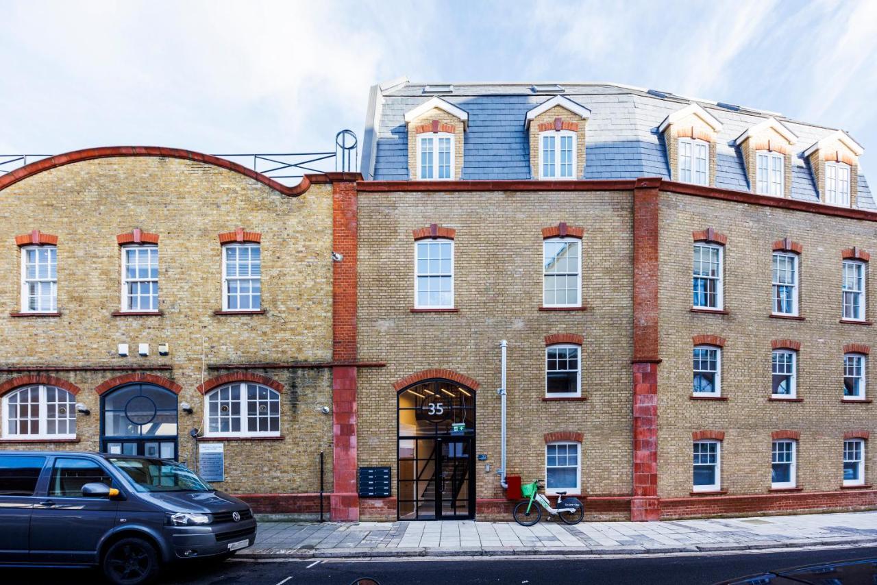 Luxury Spacious 2 Bed Apartment, London - Sk Bagian luar foto