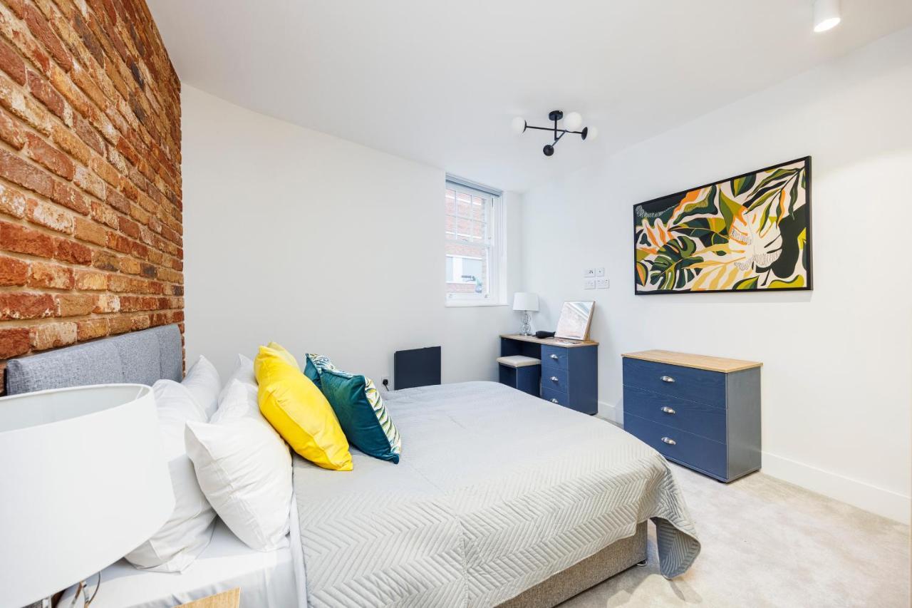 Luxury Spacious 2 Bed Apartment, London - Sk Bagian luar foto