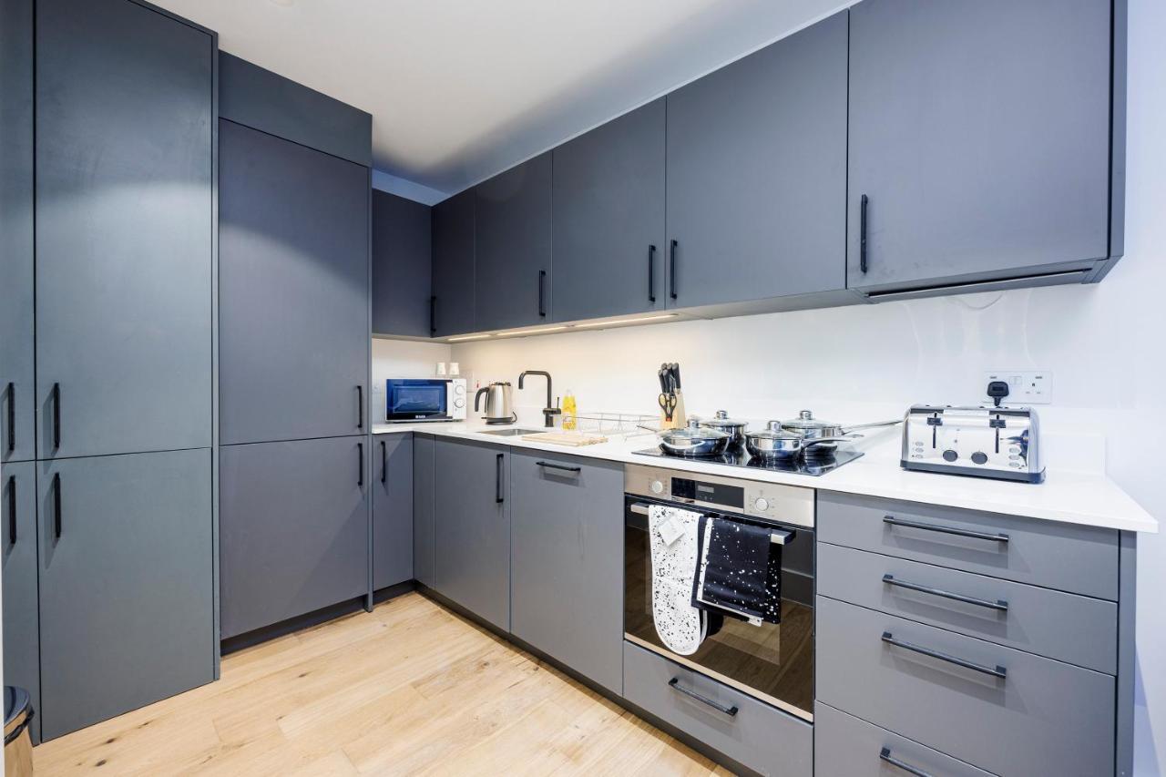 Luxury Spacious 2 Bed Apartment, London - Sk Bagian luar foto