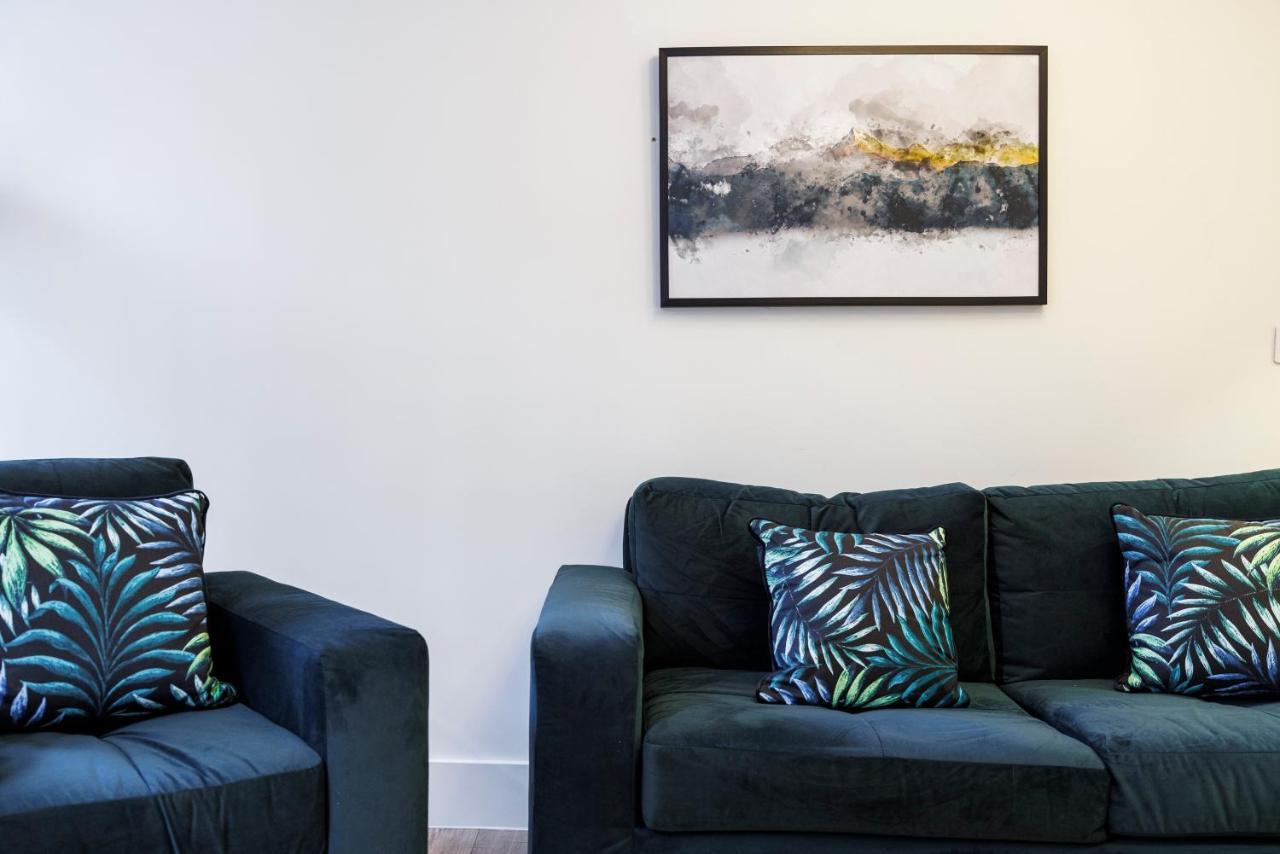 Luxury Spacious 2 Bed Apartment, London - Sk Bagian luar foto
