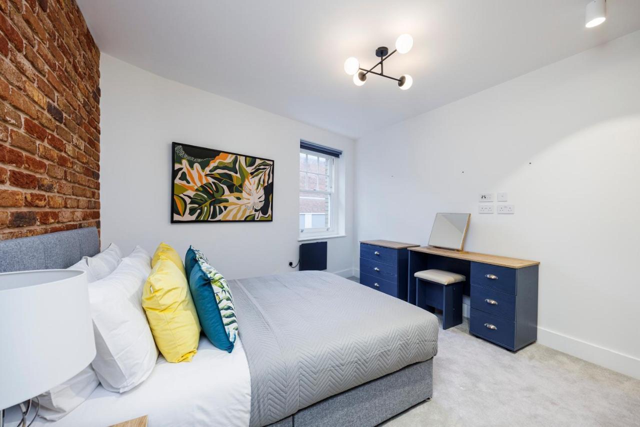 Luxury Spacious 2 Bed Apartment, London - Sk Bagian luar foto